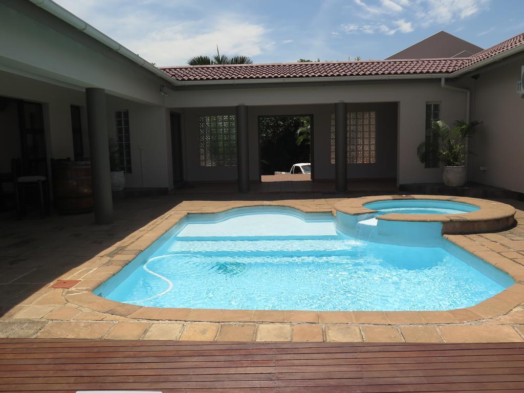 Alante Lodge Amanzimtoti Exterior photo
