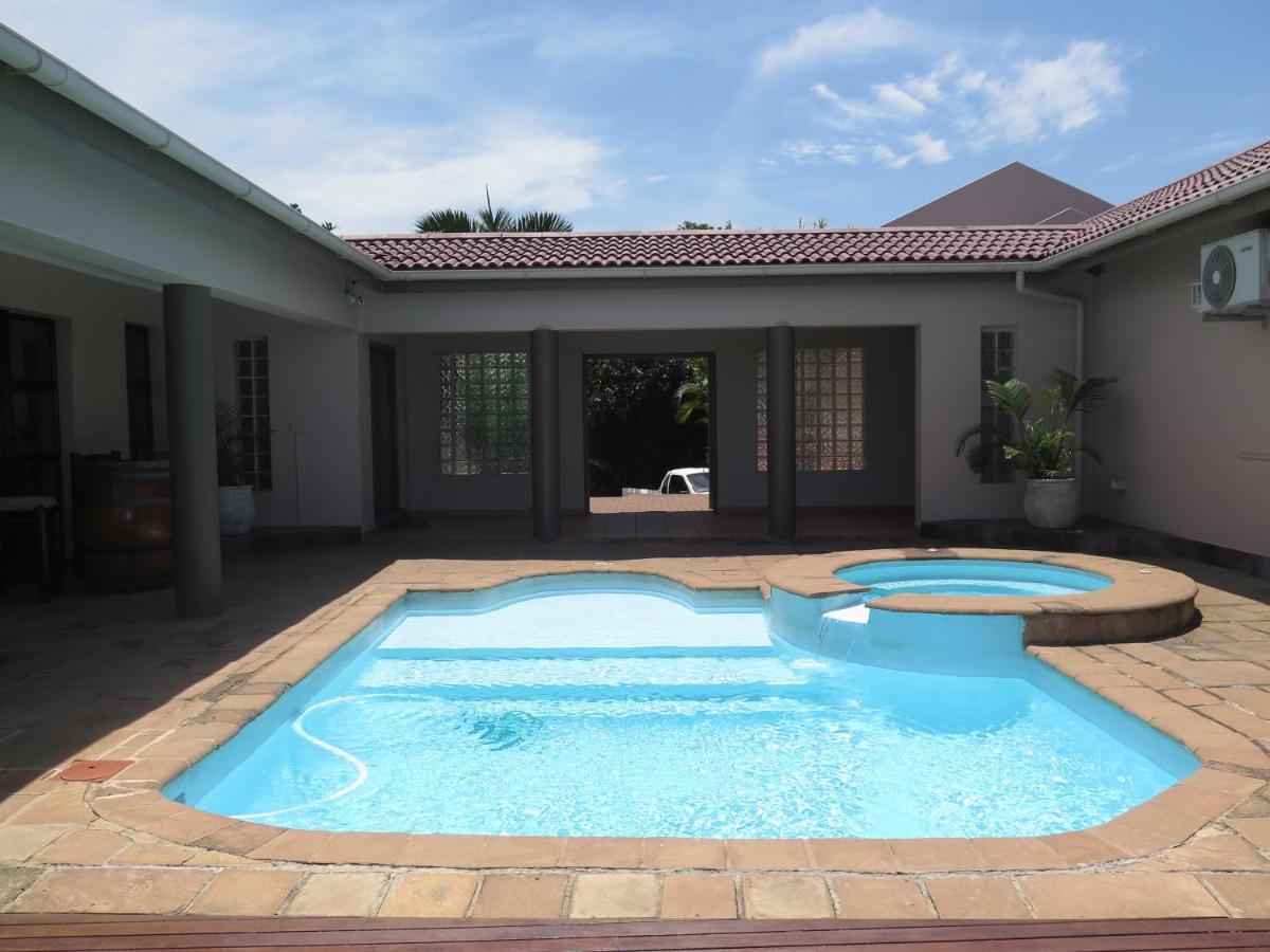 Alante Lodge Amanzimtoti Exterior photo